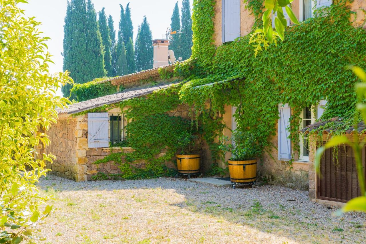 Chateau Des Bertrands Le Cannet-des-Maures Dış mekan fotoğraf